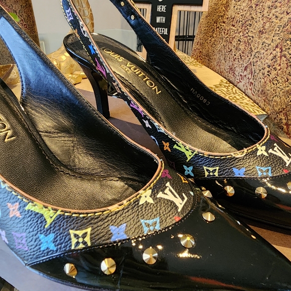 Louis Vuitton pumps - Picture 1 of 11